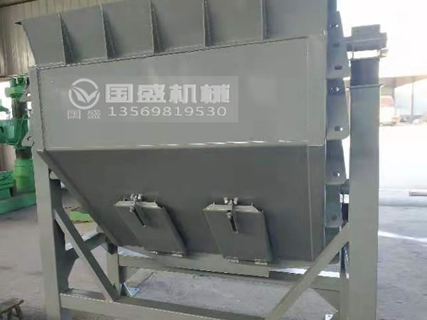 食鹽專(zhuān)用振動(dòng)篩分機(jī) 食鹽專(zhuān)用振動(dòng)篩分機(jī)