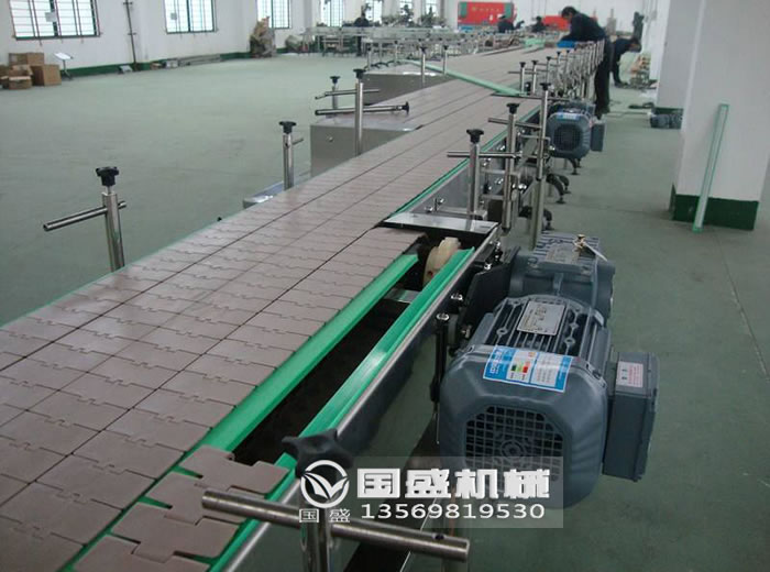 金屬鏈板輸送機(jī) 金屬鏈板輸送機(jī)
